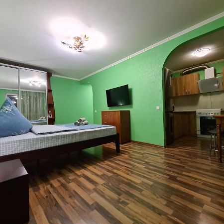1-Room View Apartment Near Inturist On Sobornyi Avenue 143, By Grandhome Zaporizhia 외부 사진