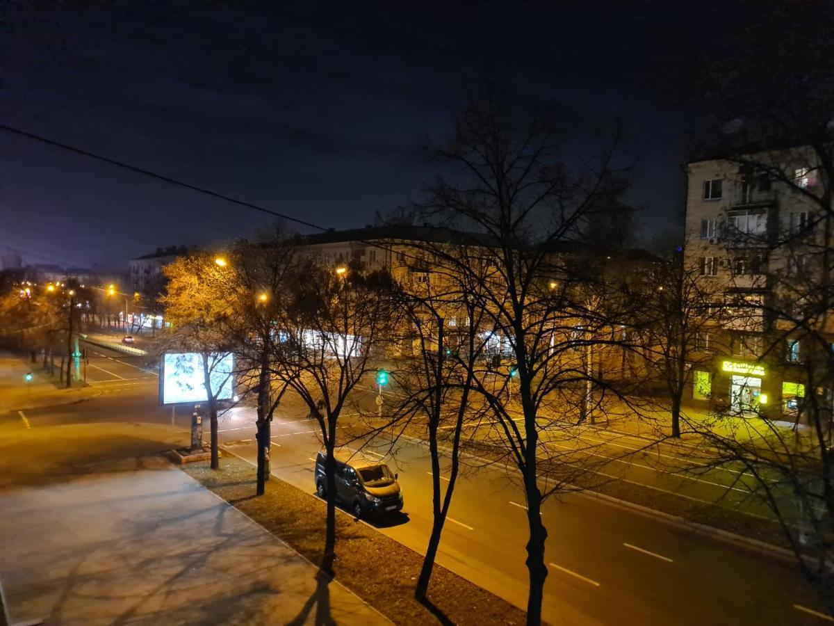 1-Room View Apartment Near Inturist On Sobornyi Avenue 143, By Grandhome Zaporizhia 외부 사진
