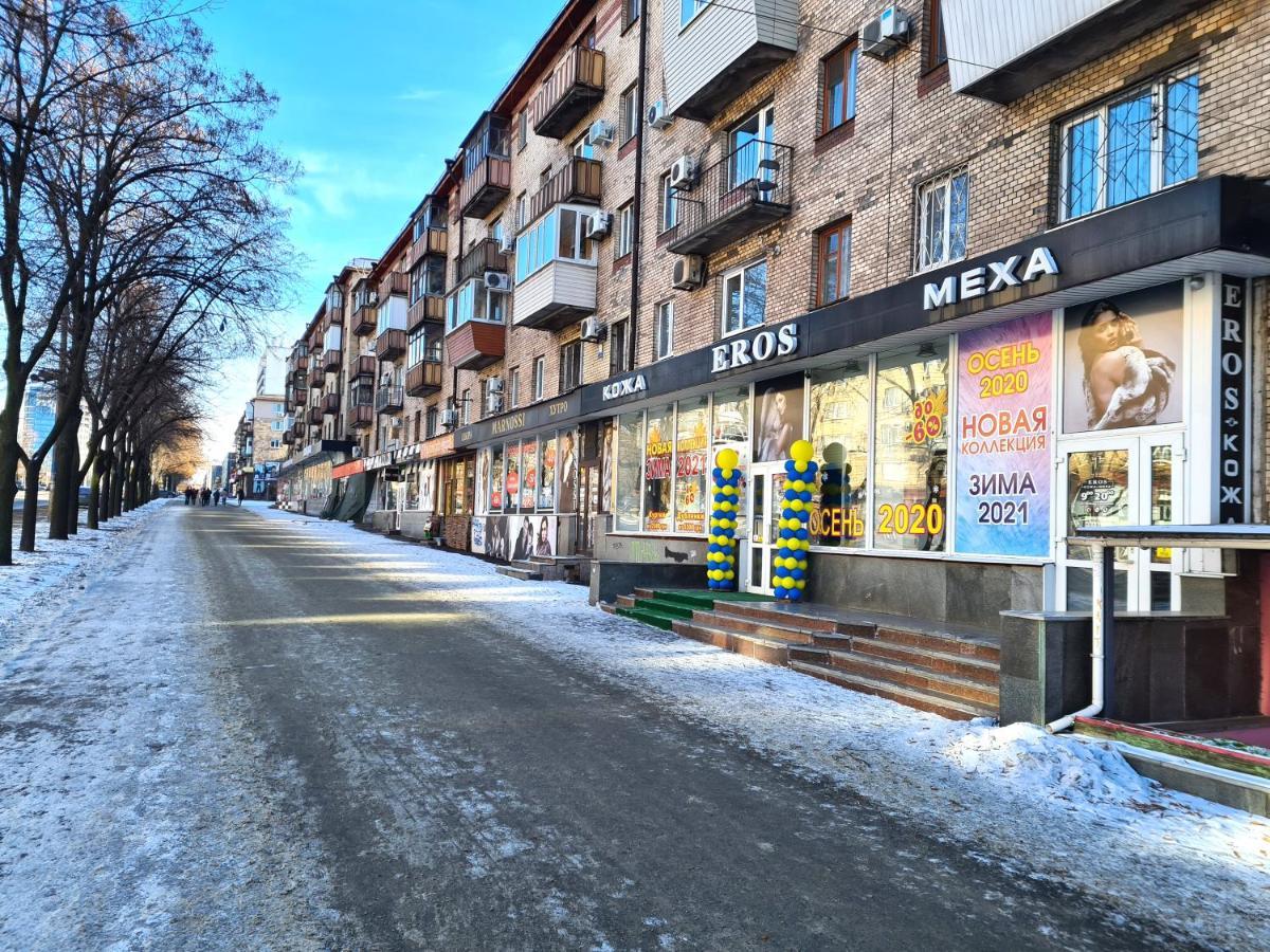 1-Room View Apartment Near Inturist On Sobornyi Avenue 143, By Grandhome Zaporizhia 외부 사진